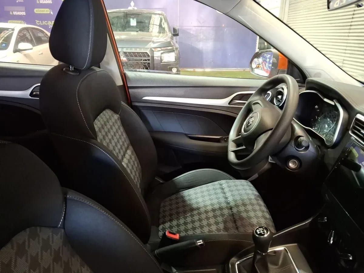 MG Mg Zs 1.5 Std 4x2 Mt 5p año 2023