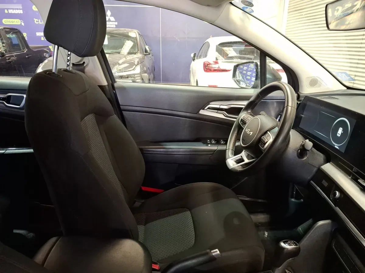 Kia Sportage 2.0 Ex Benc 2wd 6mt 5p año 2023