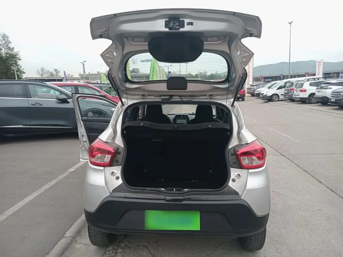 Renault Kwid 1.0 Zen 4x2 Hb Mt 5p año 2022