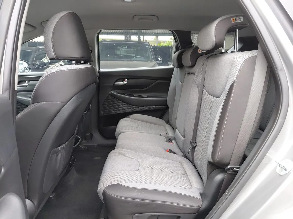 Hyundai Santa Fe 2.4 Plus 4x2 At 5p año 2020