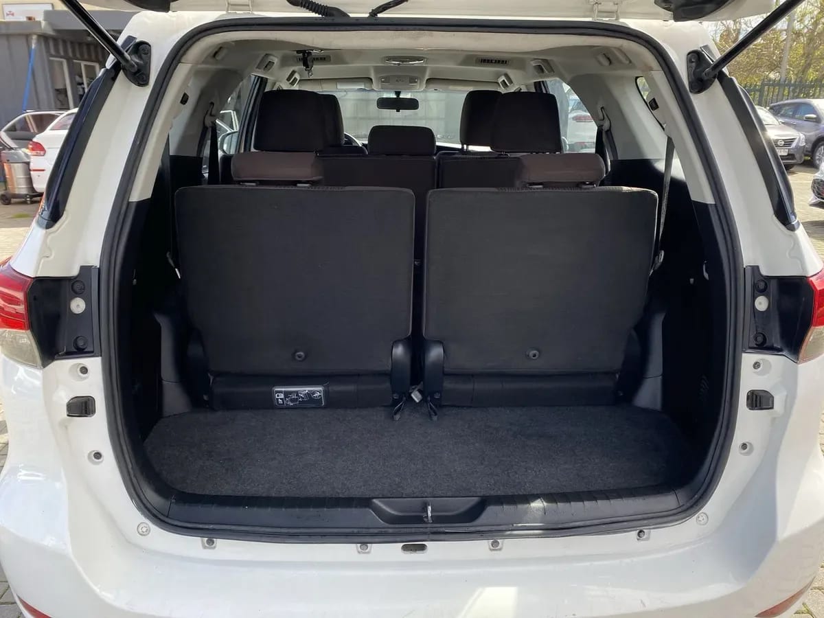 Toyota Fortunner 2.8 Sr5 Tdi Diesel 4x4 At 5p año 2018
