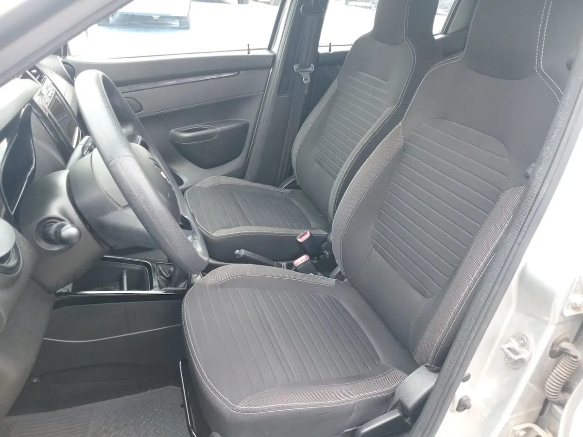 Renault Kwid 1.0 Zen 4x2 Hb Mt 5p año 2022