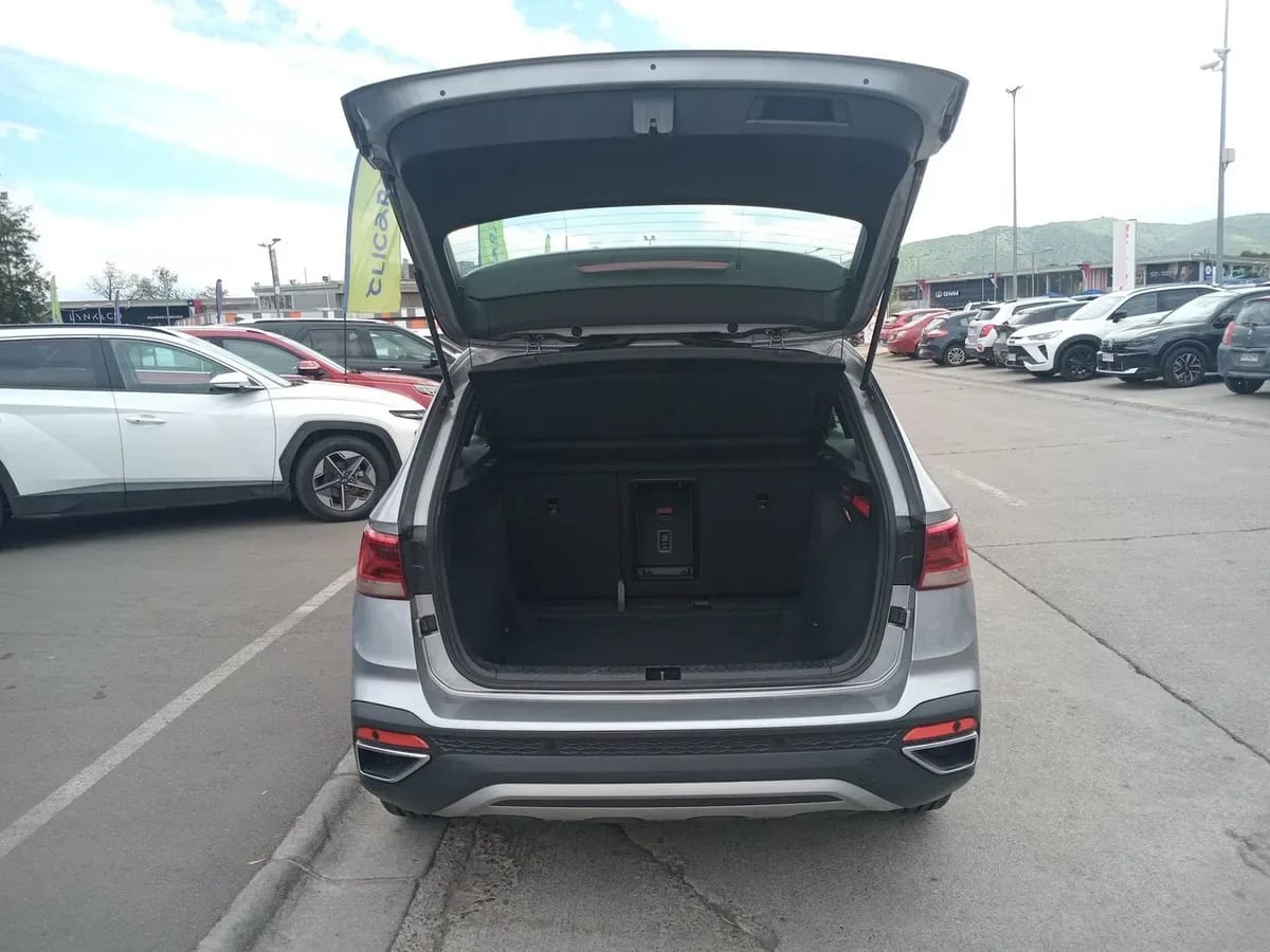 Volkswagen Taos 1.4 Tsi Highline 4x2 At 5p año 2025