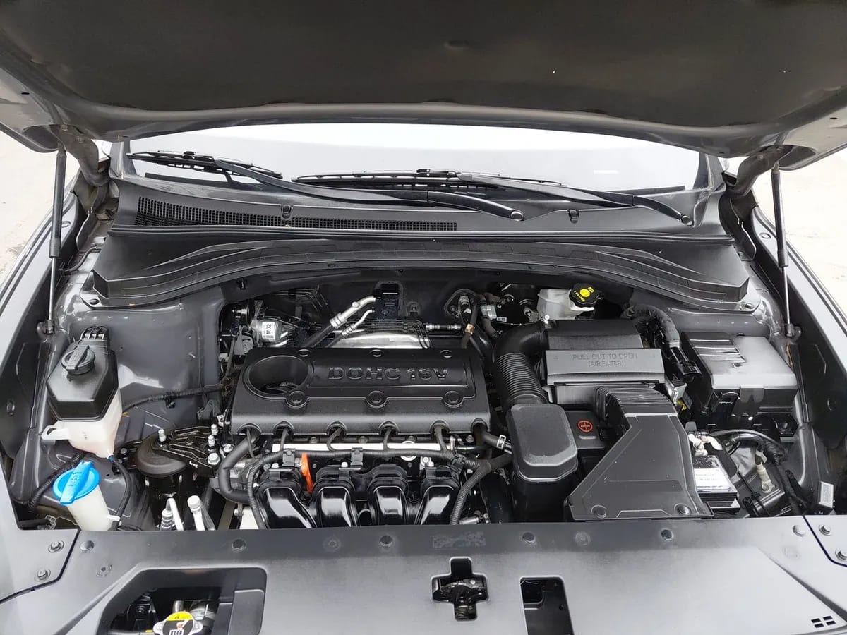Hyundai Santa Fe 2.4 Plus 4x2 At 5p año 2020