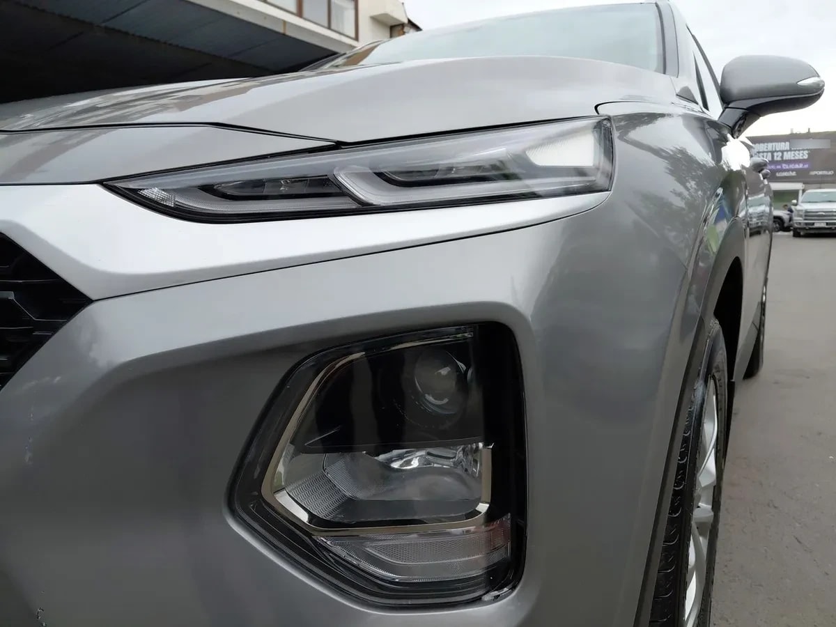 Hyundai Santa Fe 2.4 Plus 4x2 At 5p año 2020