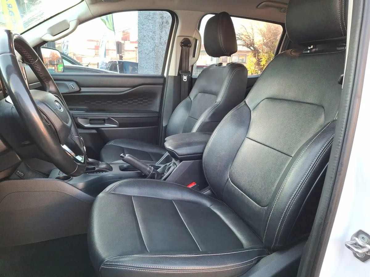 Ford Ranger 2.0 Xlt Diesel 4x2 Dob. Cab. At 4p año 2024
