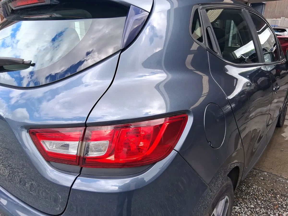 Renault Clio 1.2 Expression 4x2 Hb Mt 5p año 2020