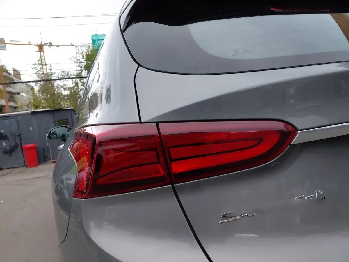 Hyundai Santa Fe 2.4 Plus 4x2 At 5p año 2020