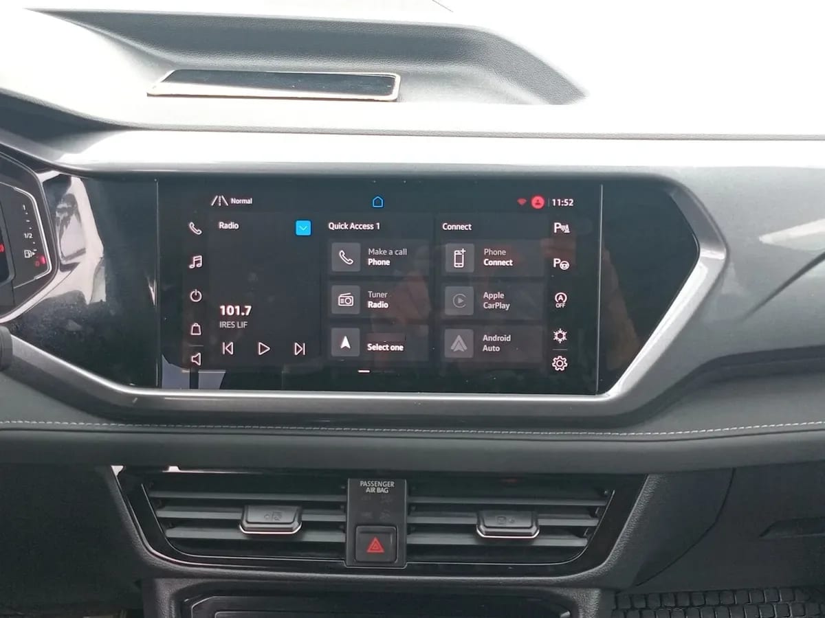Volkswagen Taos 1.4 Tsi Highline 4x2 At 5p año 2025