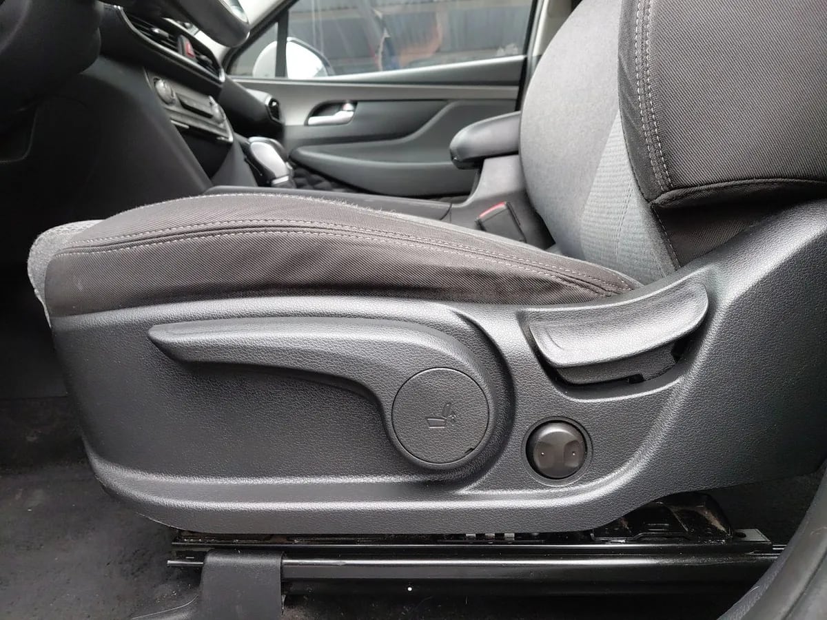 Hyundai Santa Fe 2.4 Plus 4x2 At 5p año 2020
