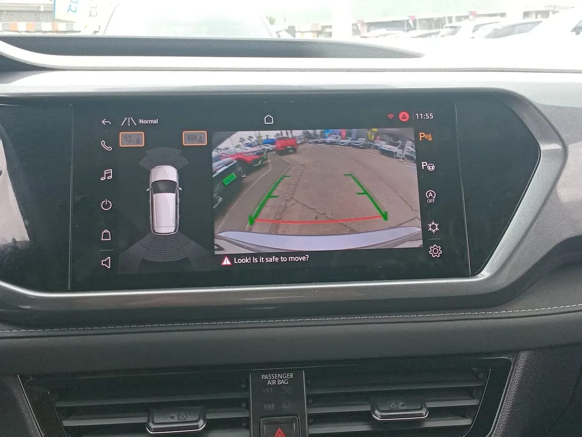 Volkswagen Taos 1.4 Tsi Highline 4x2 At 5p año 2025