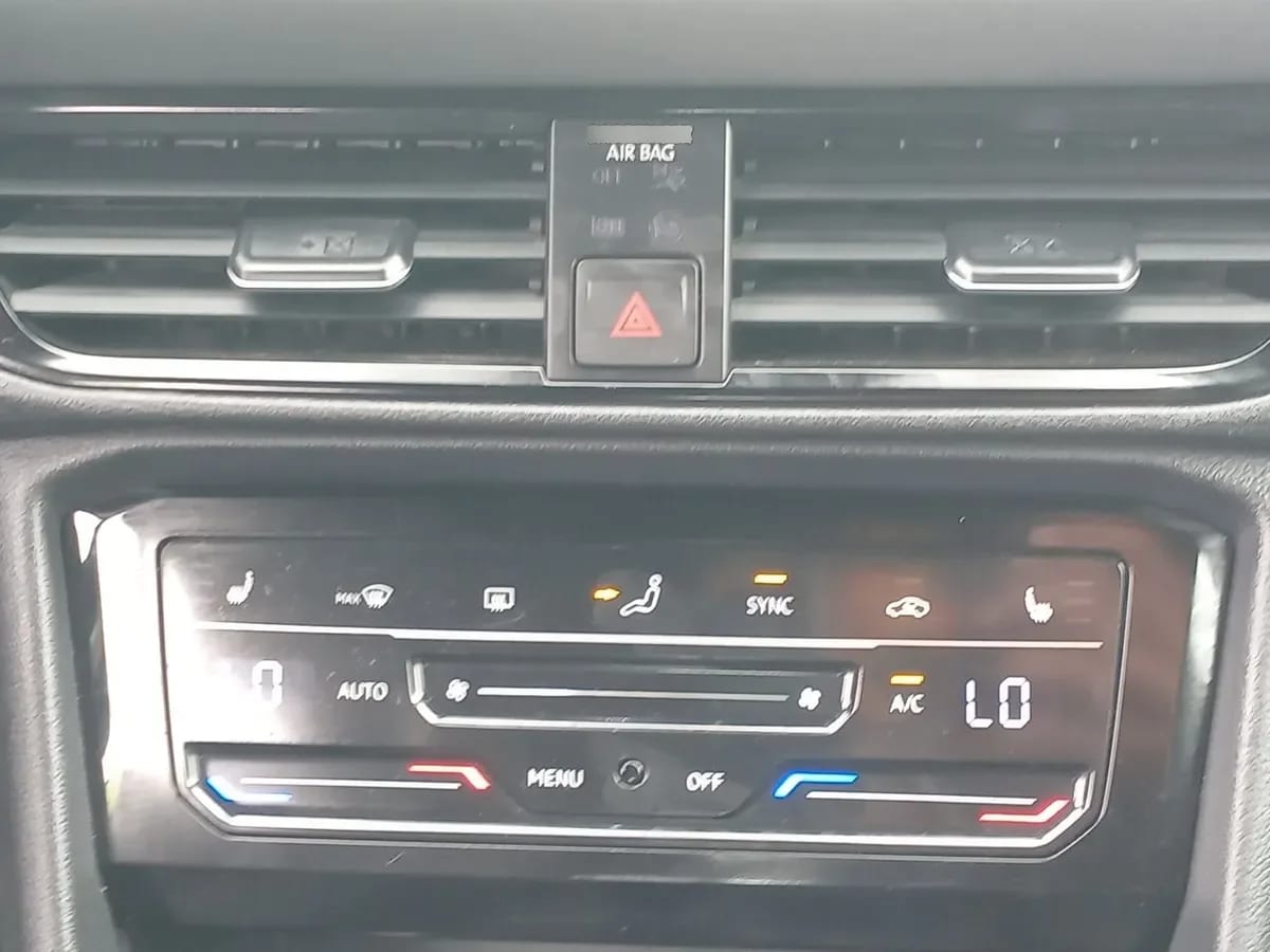 Volkswagen Taos 1.4 Tsi Highline 4x2 At 5p año 2025