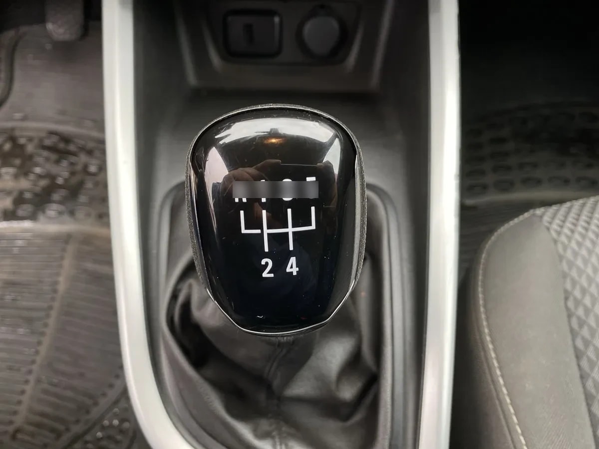 Chevrolet Onix 1.0t Ltz 4x2 Mt 5p año 2022