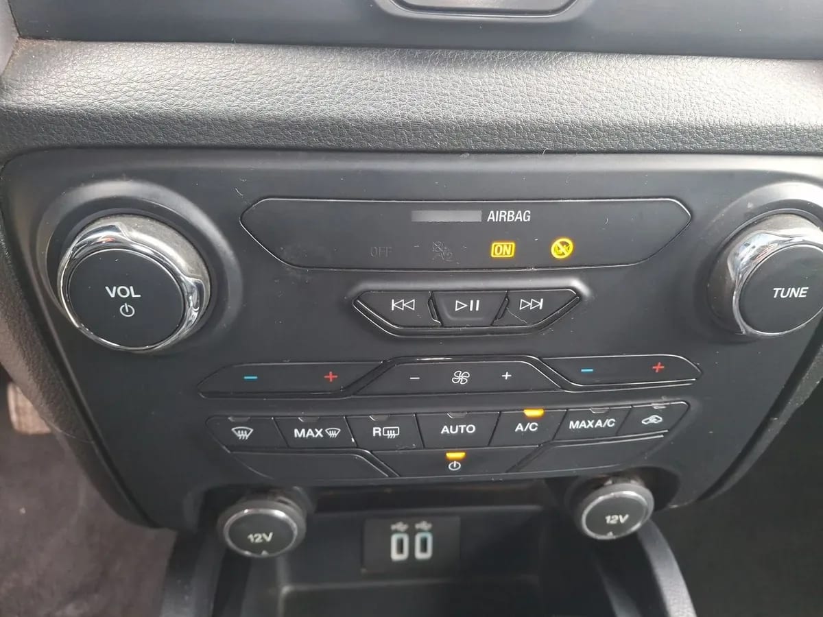 Ford Ranger 3.2 Xlt 4x4 Diesel Dob. Cab. Mt 4p año 2022