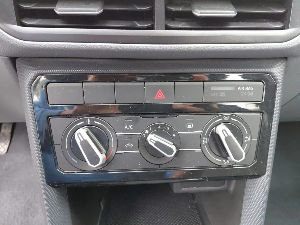 Volkswagen T-Cross 1.6 Msi Trendline 4x2 Mt5 5p año 2021