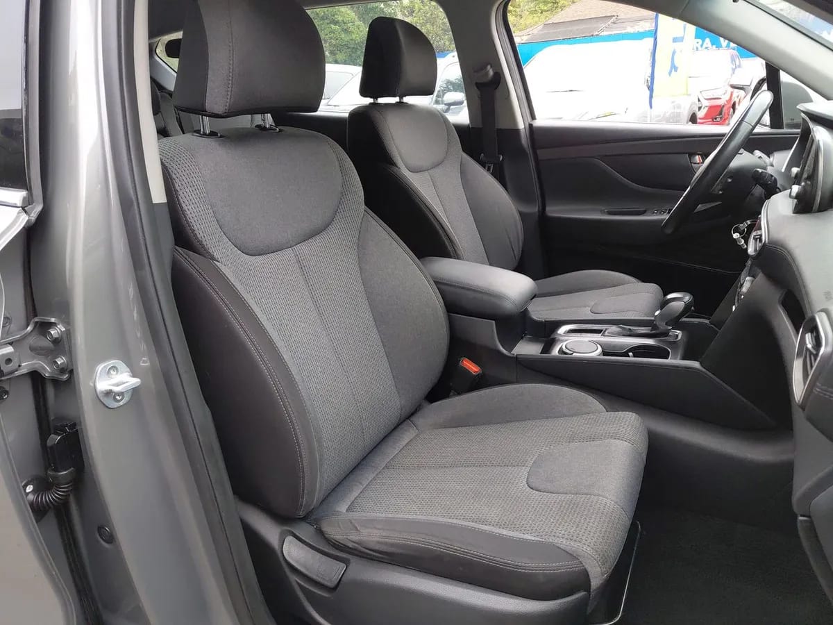 Hyundai Santa Fe 2.4 Plus 4x2 At 5p año 2020