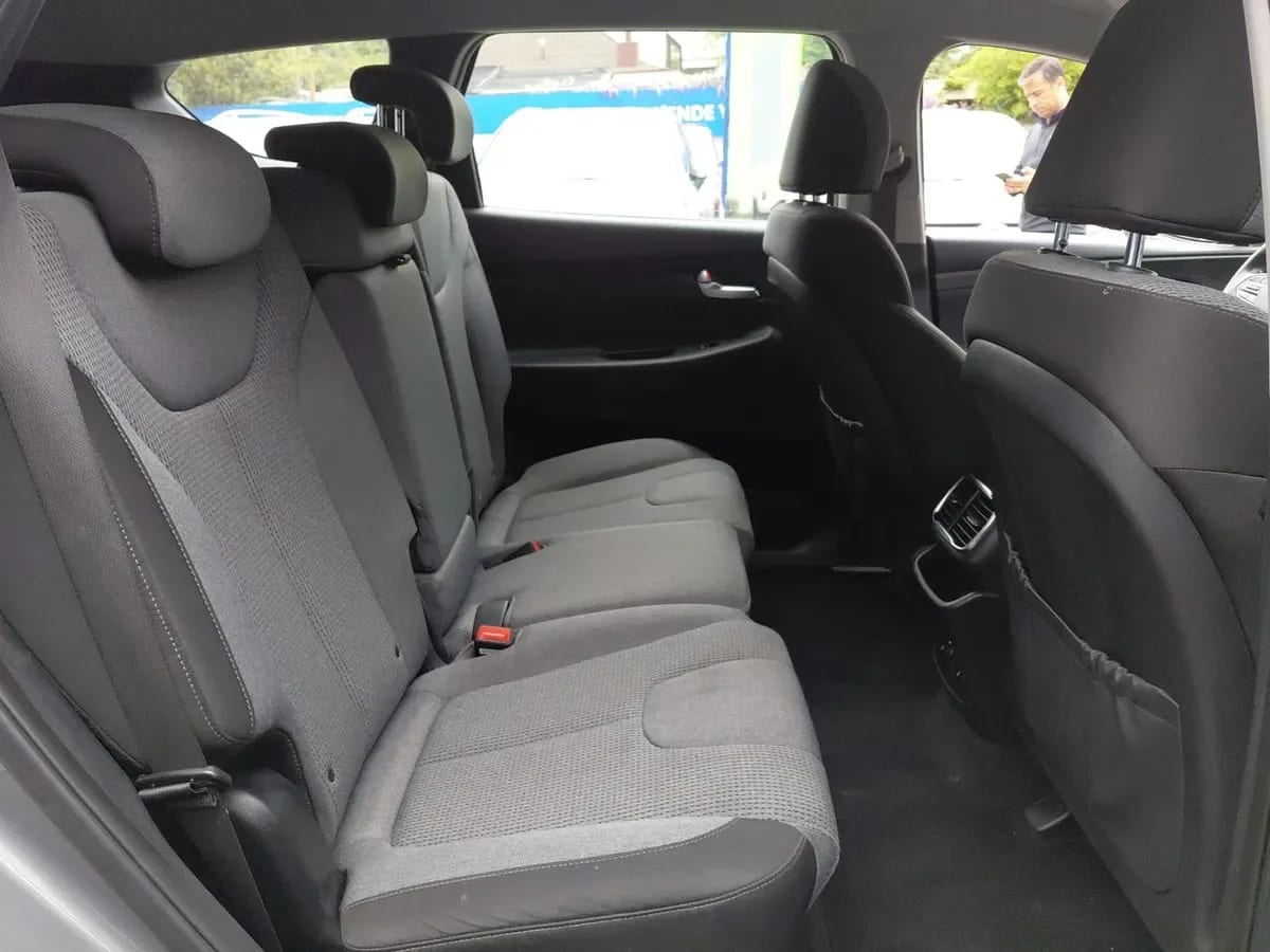 Hyundai Santa Fe 2.4 Plus 4x2 At 5p año 2020