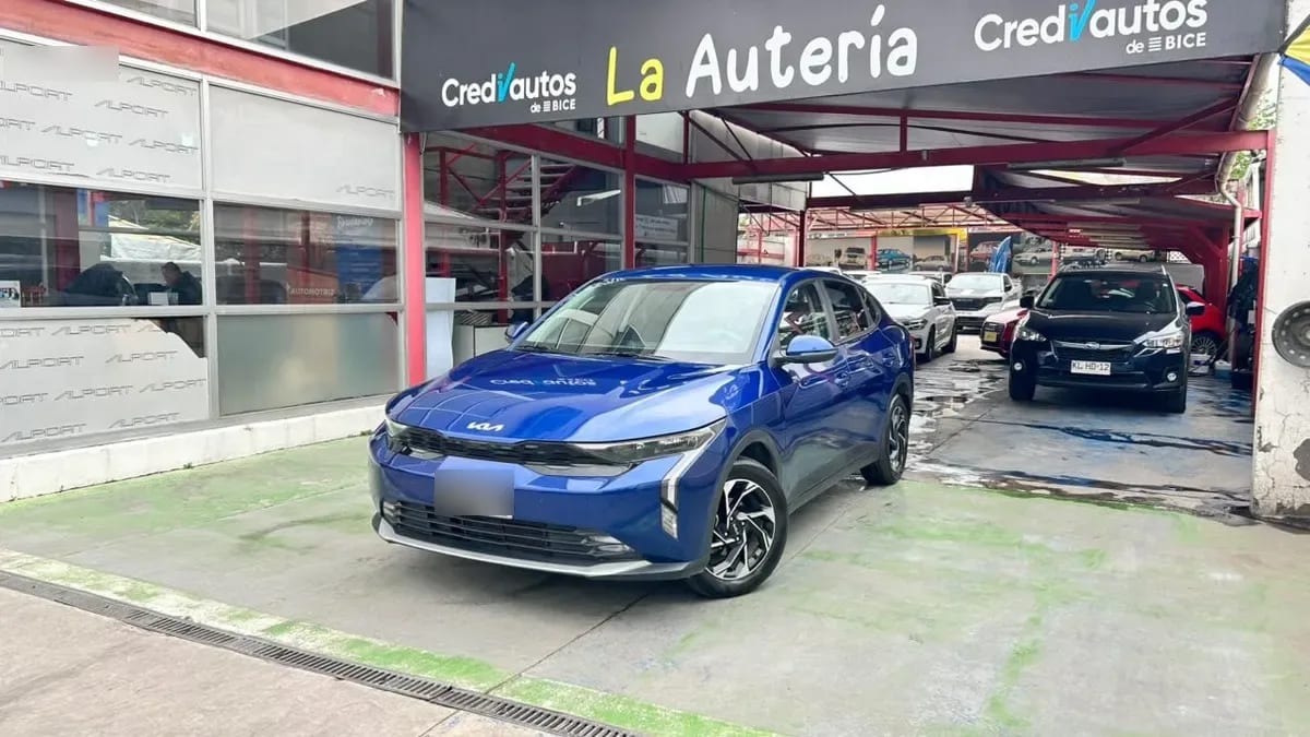 Kia K3 1.6 Ex 4x2 Mt 4p año 2025