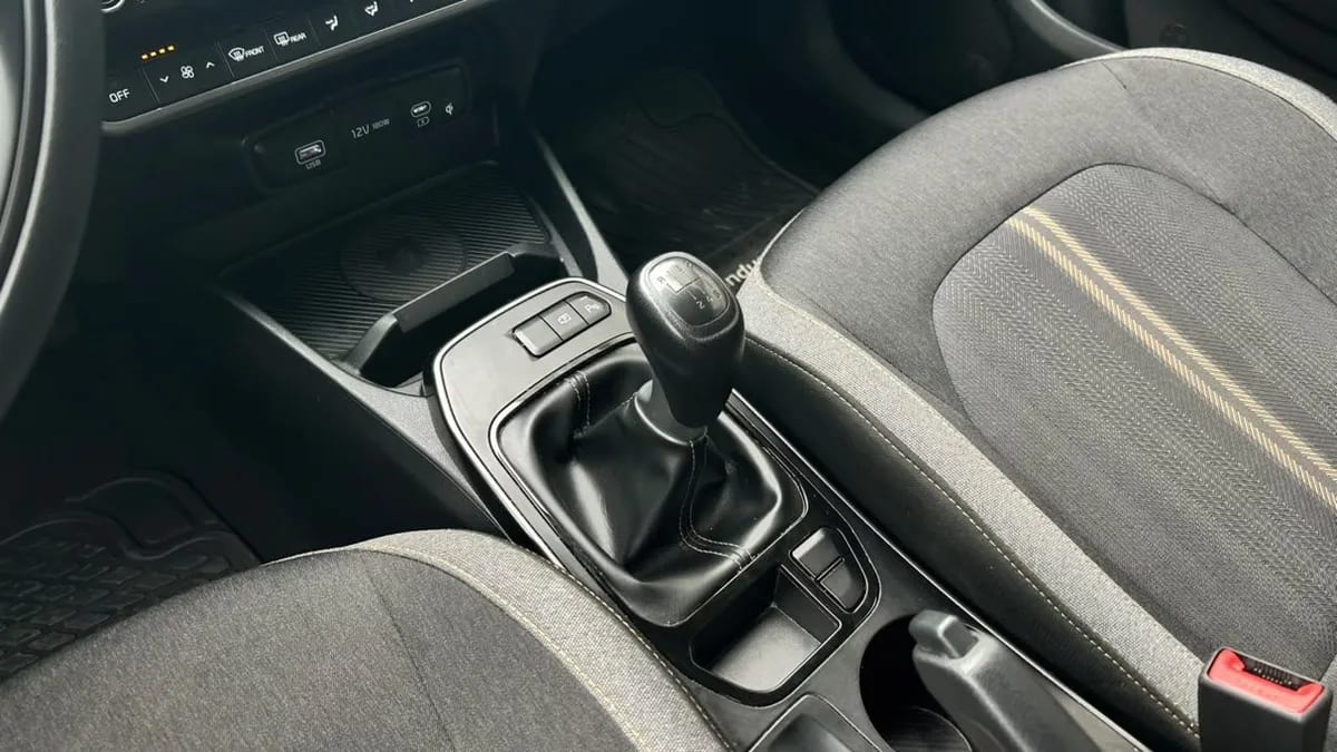 Kia K3 1.6 Ex 4x2 Mt 4p año 2025