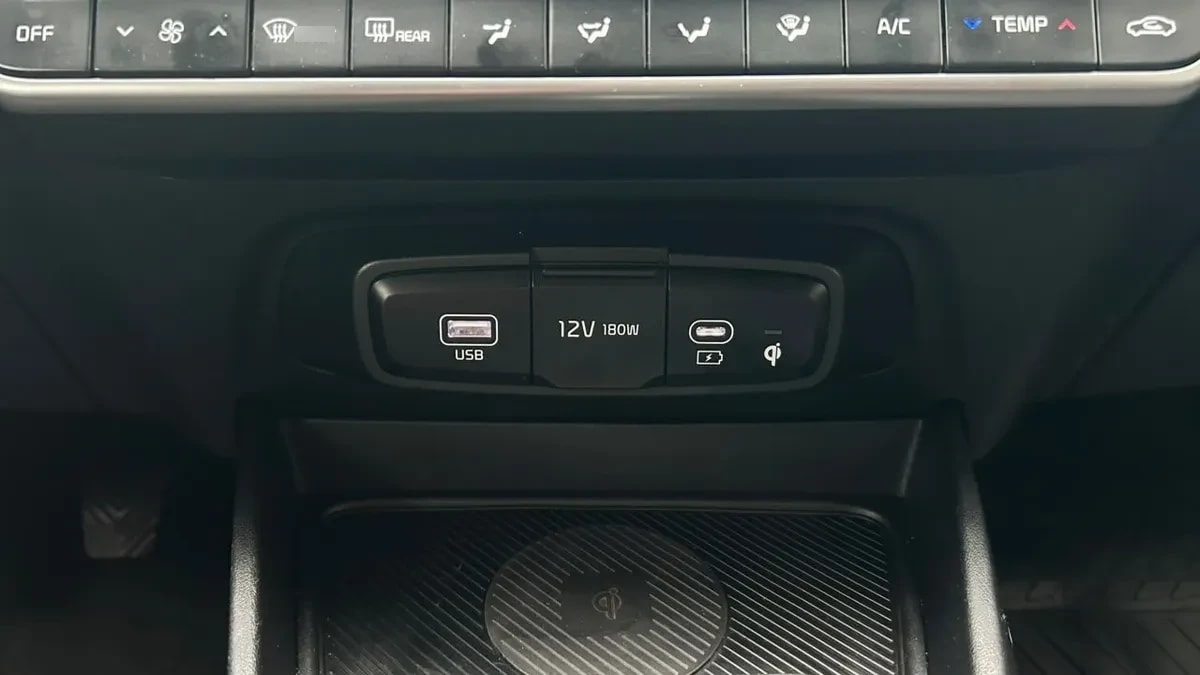 Kia K3 1.6 Ex 4x2 Mt 4p año 2025