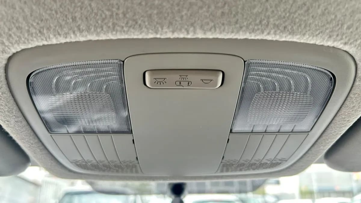 Kia K3 1.6 Ex 4x2 Mt 4p año 2025