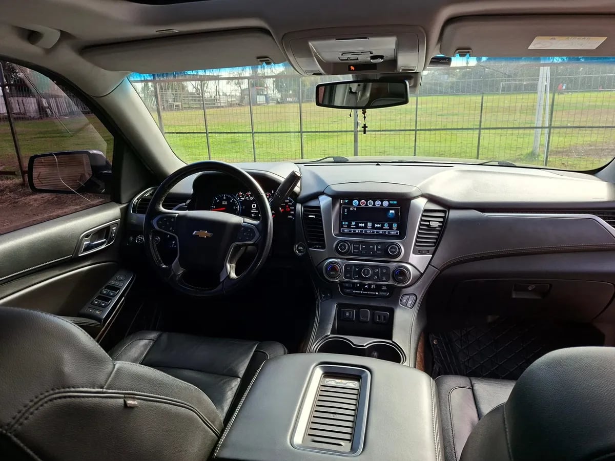 CHEVROLET SUBURBAN 5.3 Lt Iv Su At 4x4 año 2018