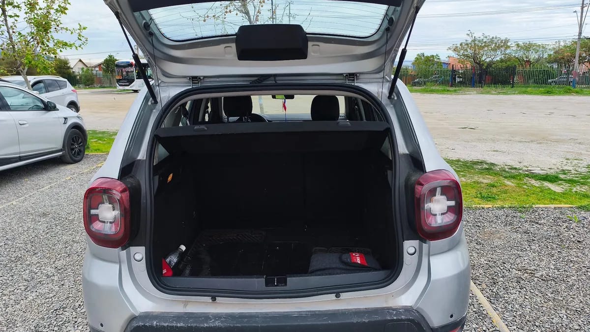 RENAULT DUSTER 1.6 Zen Mt año 2022