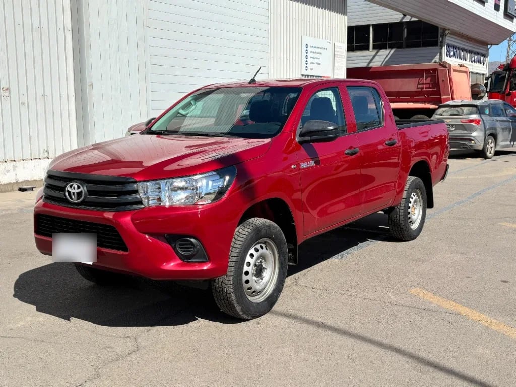 Toyota Hilux Dc 4x4 2.4 D Dx Mt año 2024