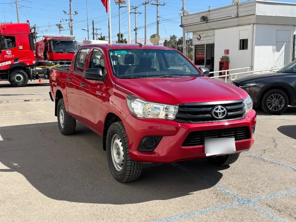 Toyota Hilux Dc 4x4 2.4 D Dx Mt año 2024
