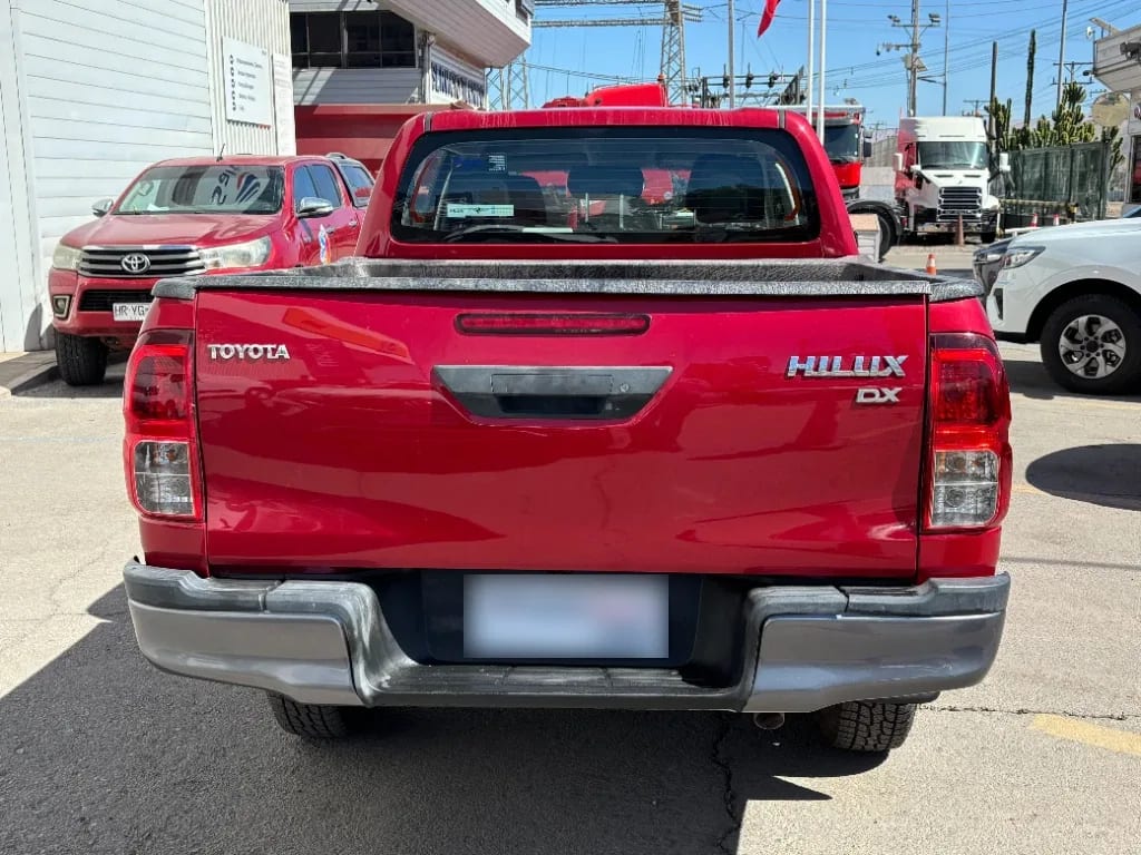 Toyota Hilux Dc 4x4 2.4 D Dx Mt año 2024
