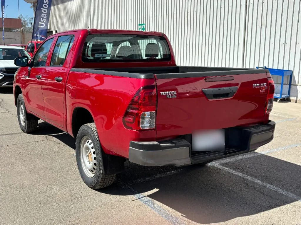 Toyota Hilux Dc 4x4 2.4 D Dx Mt año 2024