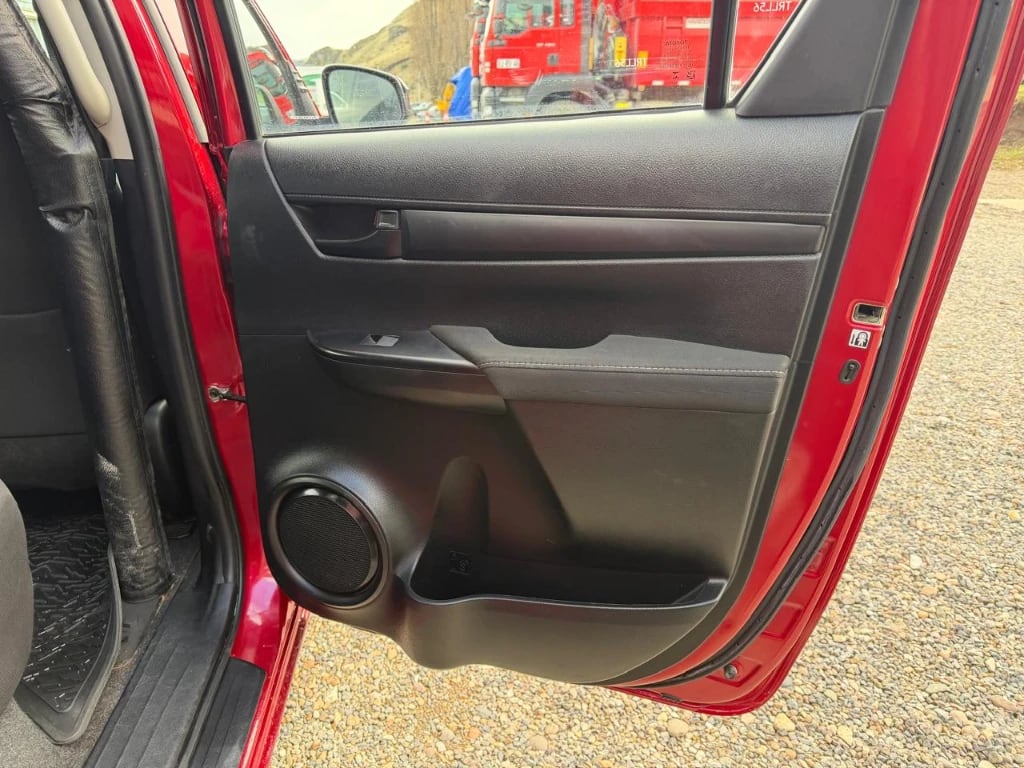 Toyota Hilux Hilux Dc 4x4 2.4 D Dx Mt año 2024