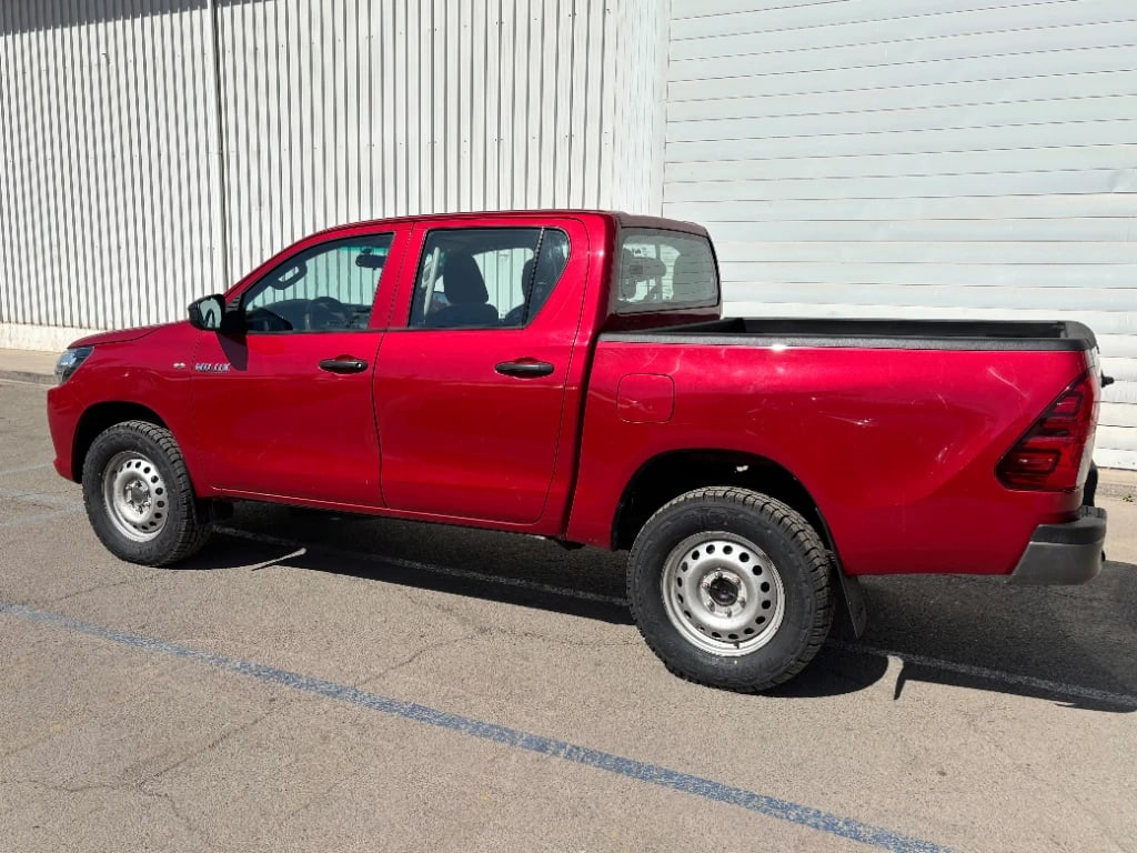 Toyota Hilux Dc 4x4 2.4 D Dx Mt año 2024