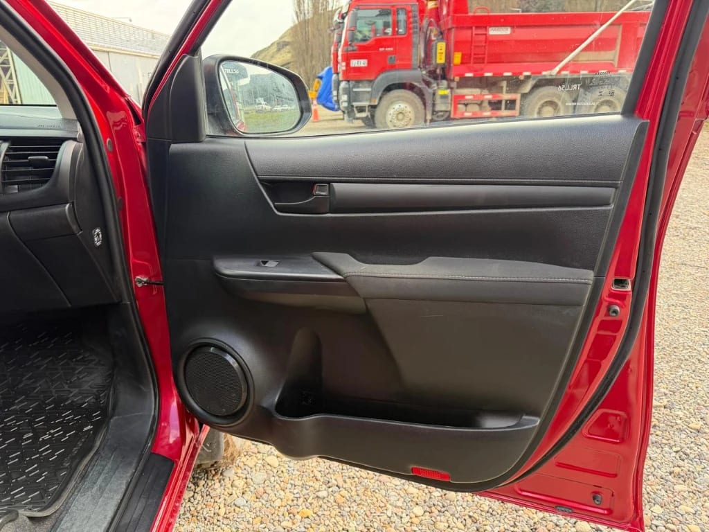 Toyota Hilux Hilux Dc 4x4 2.4 D Dx Mt año 2024