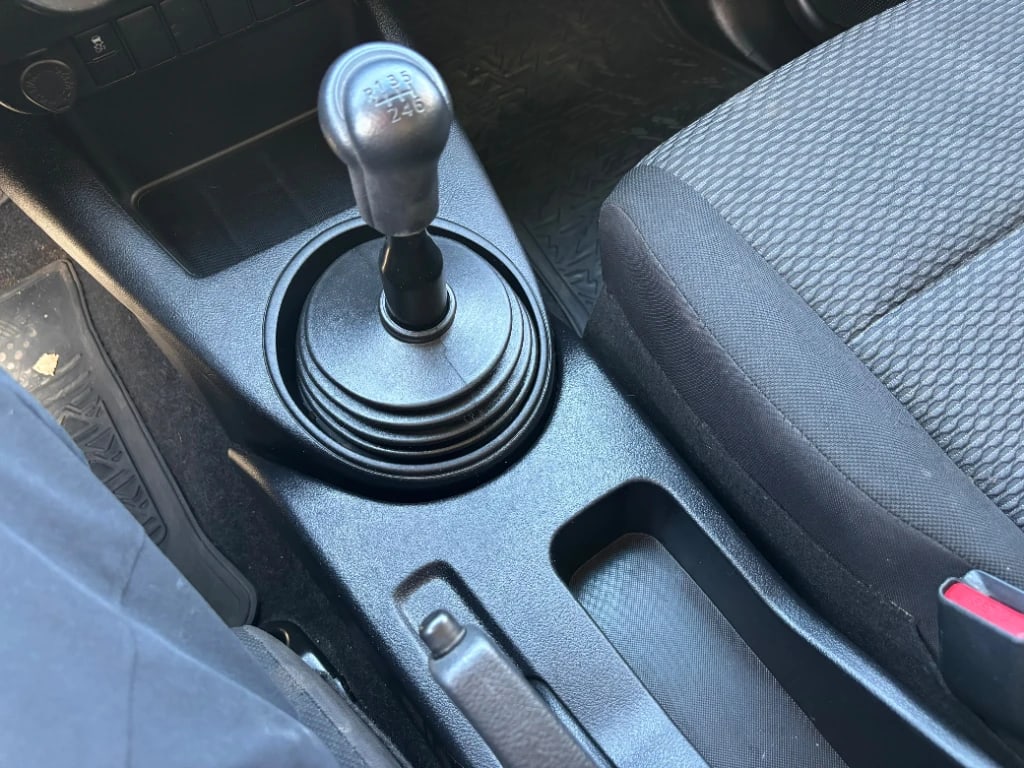 Toyota Hilux Dc 4x4 2.4 D Dx Mt año 2024