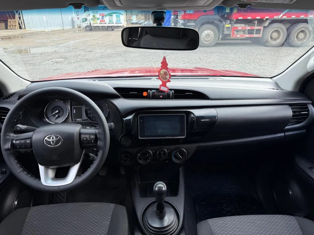 Toyota Hilux Hilux Dc 4x4 2.4 D Dx Mt año 2024