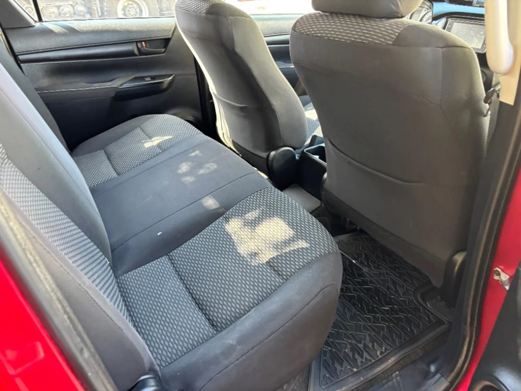 Toyota Hilux Dc 4x4 2.4 D Dx Mt año 2024
