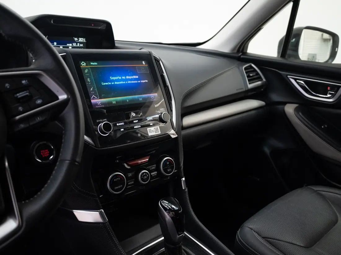 Subaru Forester 2.5 Awd Limited Eyesight Gardx At 4x4 año 2024