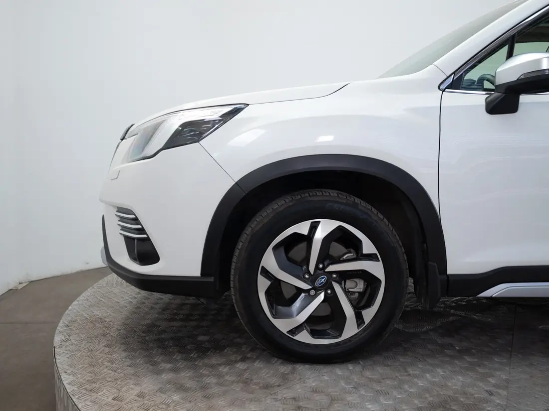 Subaru Forester 2.5 Awd Limited Eyesight Gardx At 4x4 año 2024