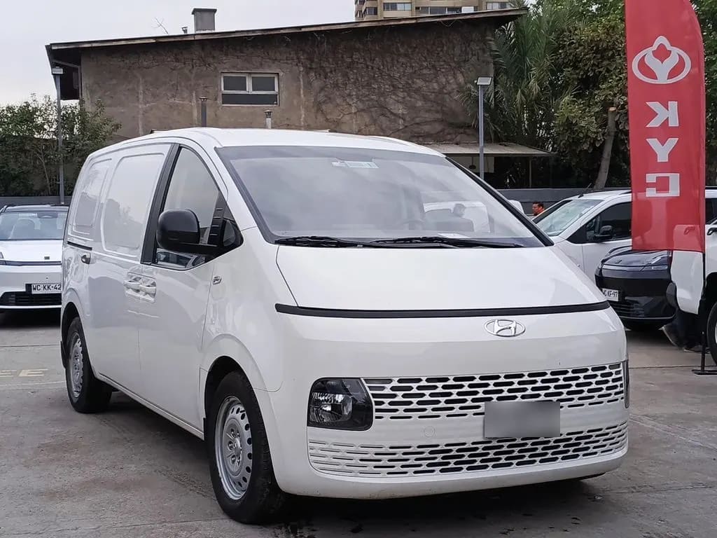 Hyundai Staria 2.2 Furgón año 2023
