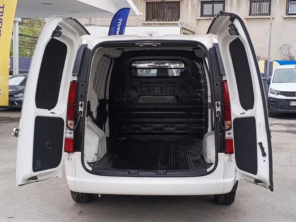 Hyundai Staria 2.2 Furgón año 2023