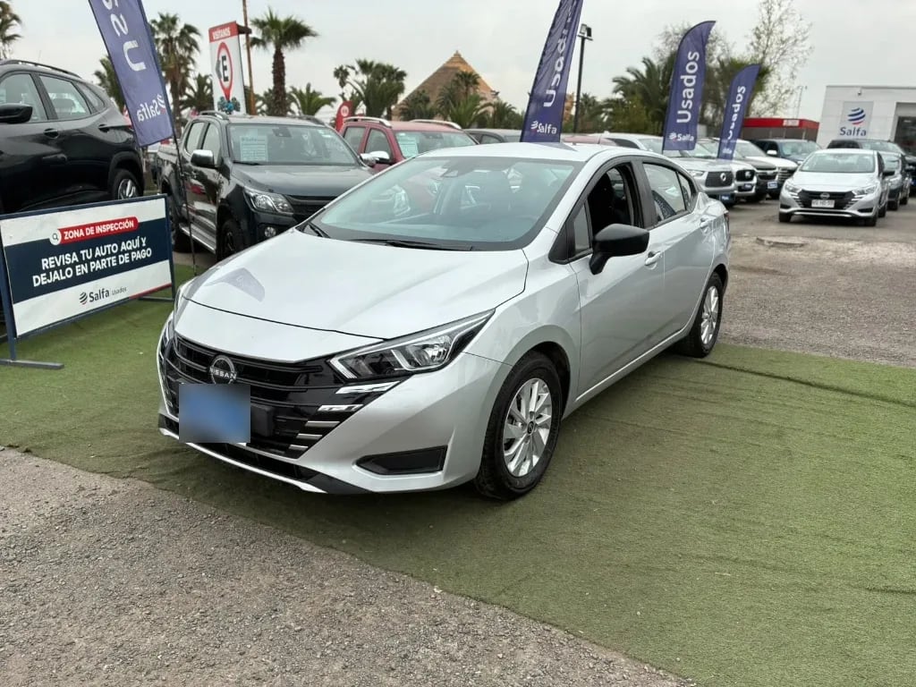 Nissan Versa 1.6 Sense 4x2 Mt 4p año 2025