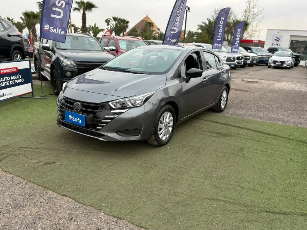 Nissan Versa 1.6 Sense 4x2 Mt 4p año 2025