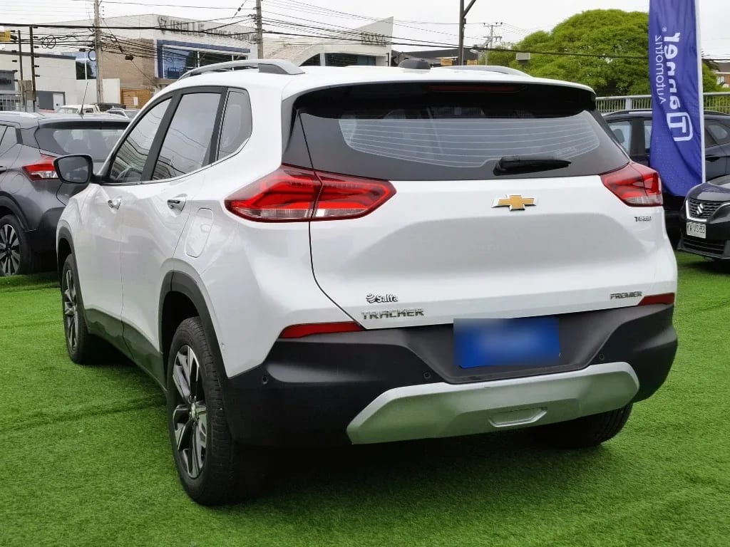 Chevrolet Tracker 1.2t Premier Fwd At 5p año 2022