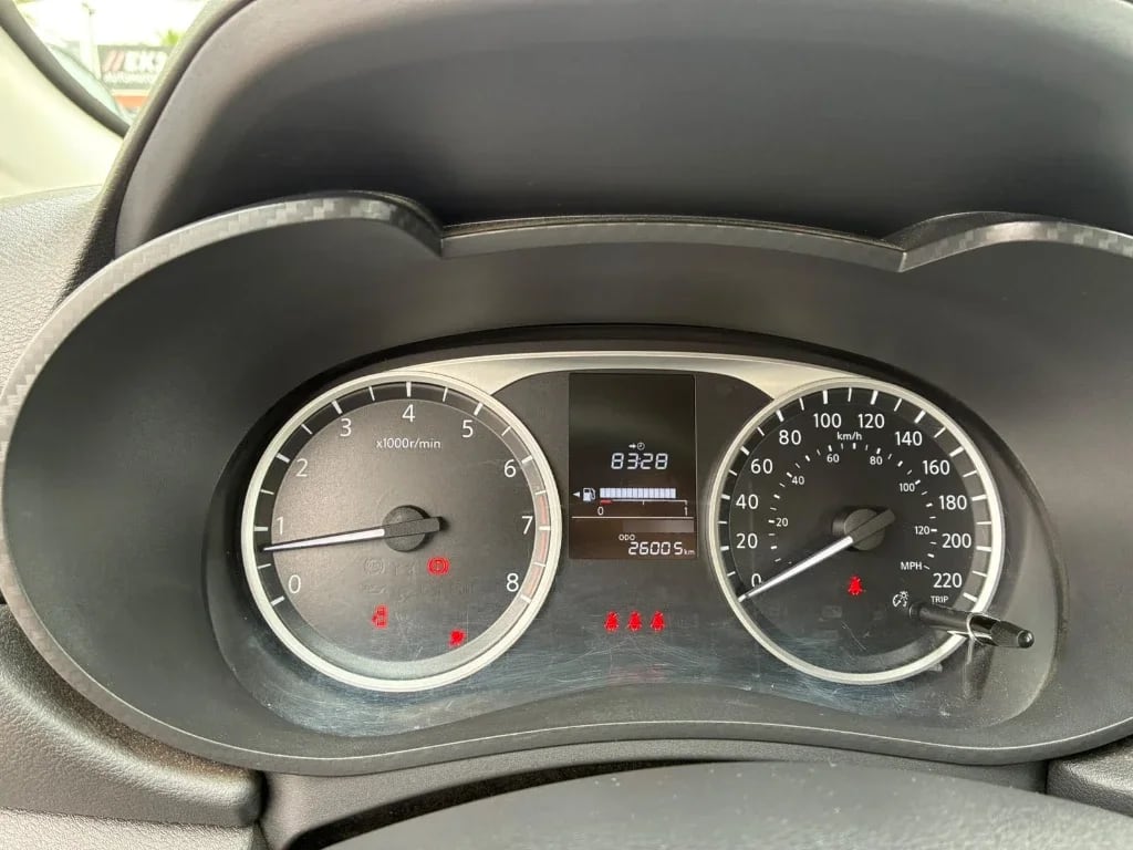 Nissan Versa 1.6 Sense 4x2 Mt 4p año 2025