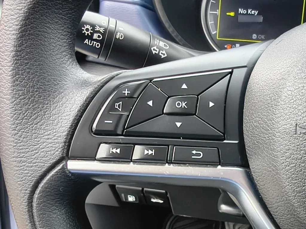 Nissan Versa 1.6 Advance 4x2 Mt 4p año 2024