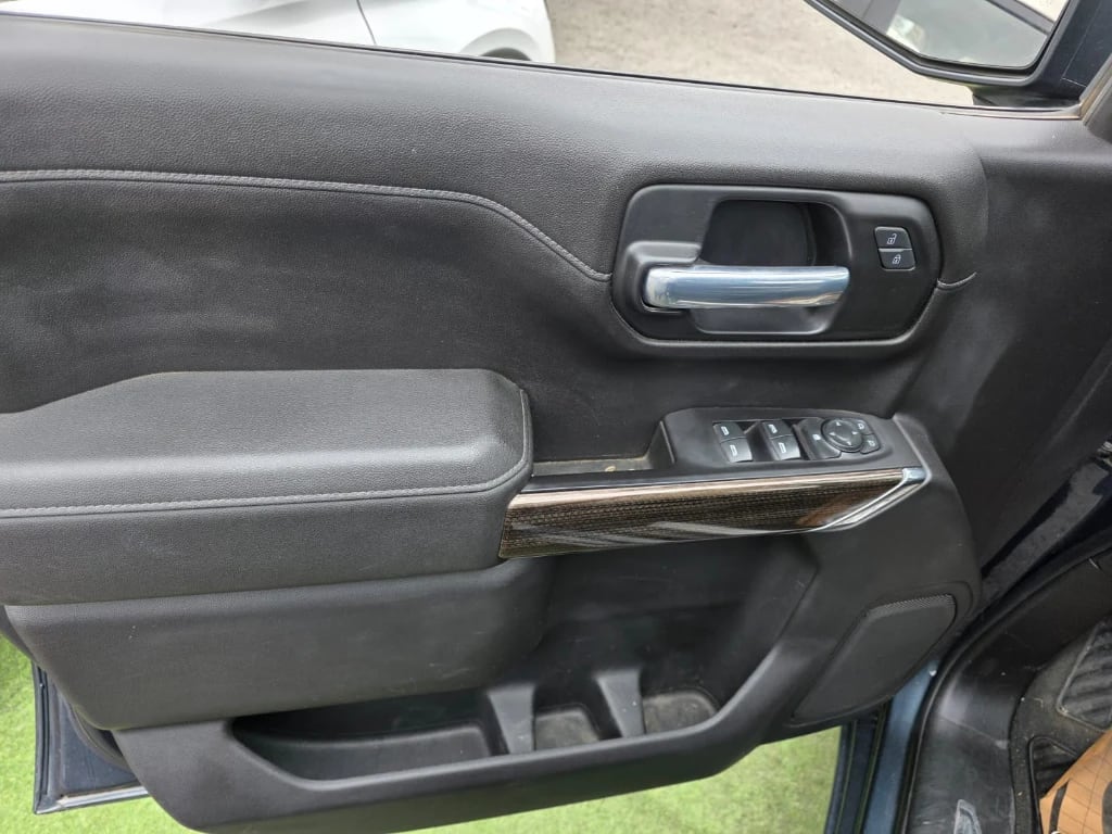Chevrolet Silverado 5.3 Cc Lt Trailboss Z71 At 4x4 año 2021