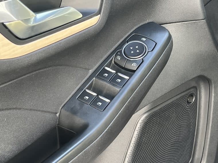 Ford Escape 2.5 Titanium Hev At 4x4 Hibrido año 2023