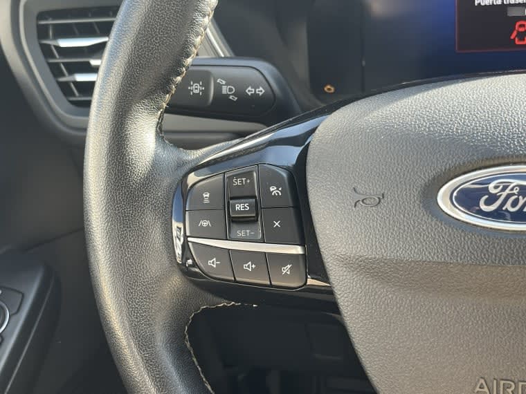 Ford Escape 2.5 Titanium Hev At 4x4 Hibrido año 2023
