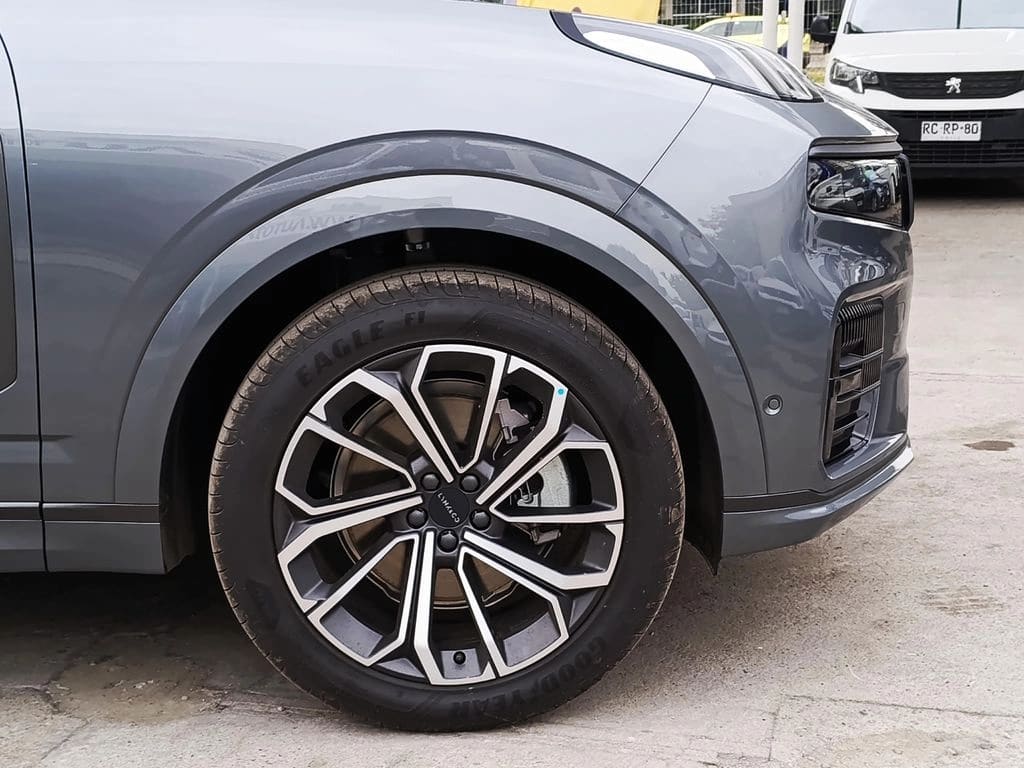 Lynk&Co 09 Halo año 2027